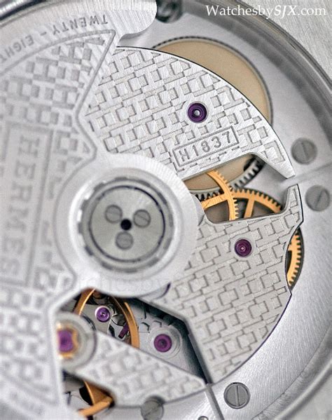 Hermes arceau h1837 movement